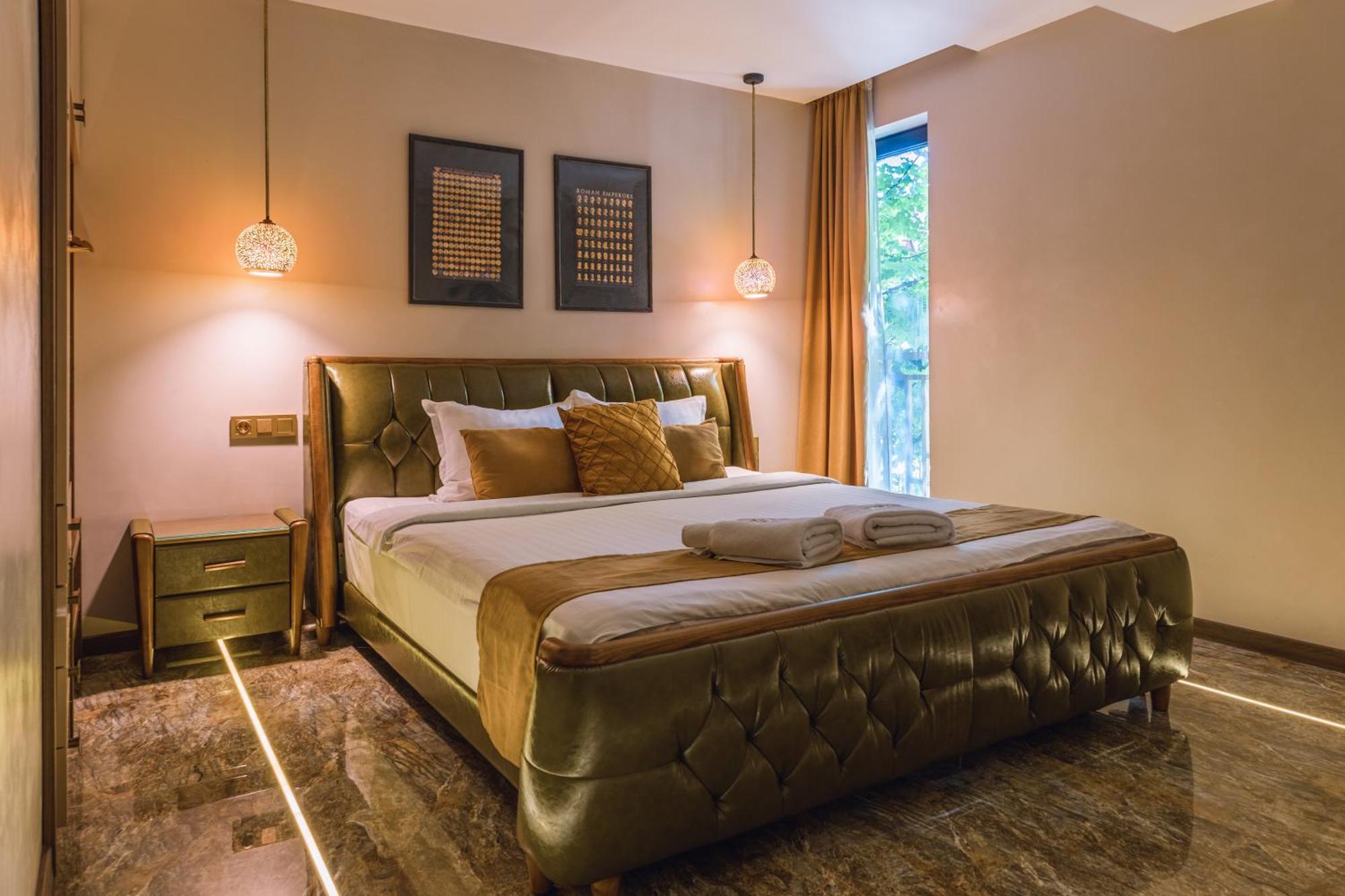 Hidden Bank: Golden Apartment Plovdiv Ngoại thất bức ảnh